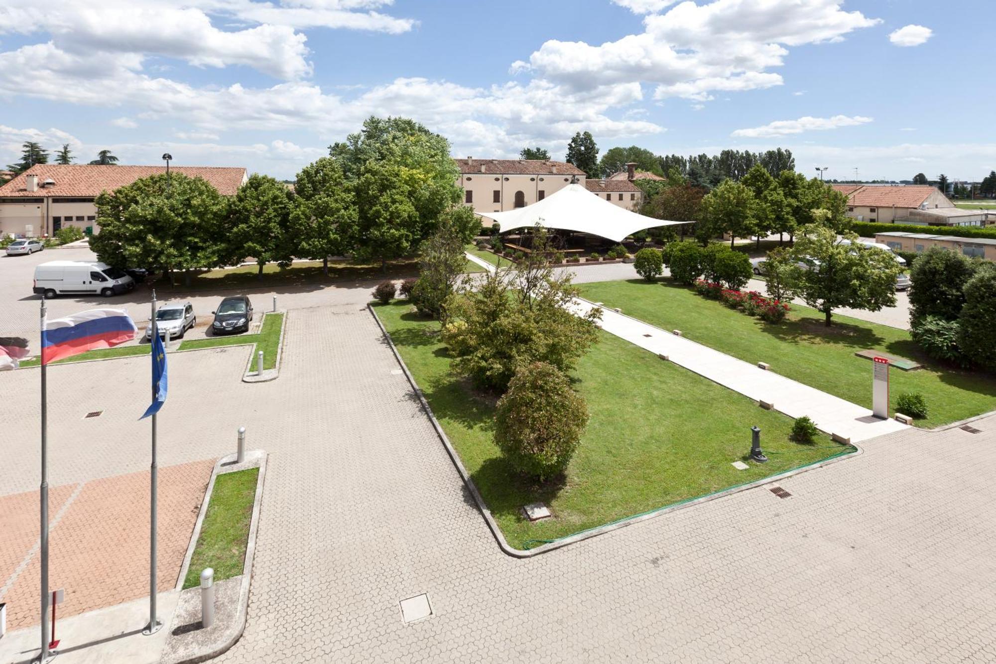 Una Hotels Occhiobello Zewnętrze zdjęcie