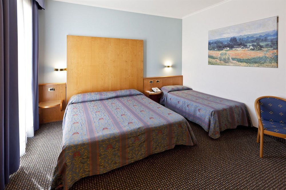 Una Hotels Occhiobello Zewnętrze zdjęcie