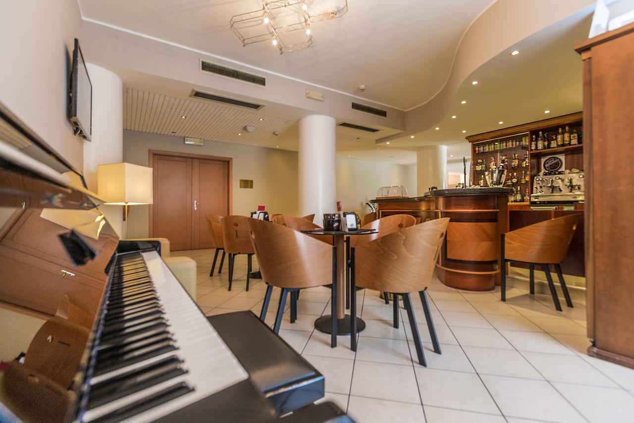 Una Hotels Occhiobello Zewnętrze zdjęcie