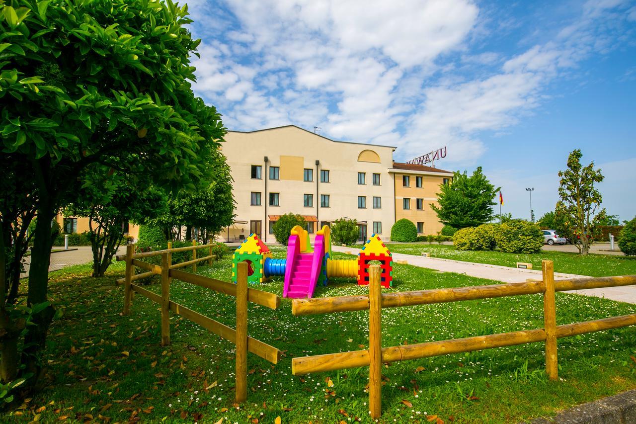 Una Hotels Occhiobello Zewnętrze zdjęcie