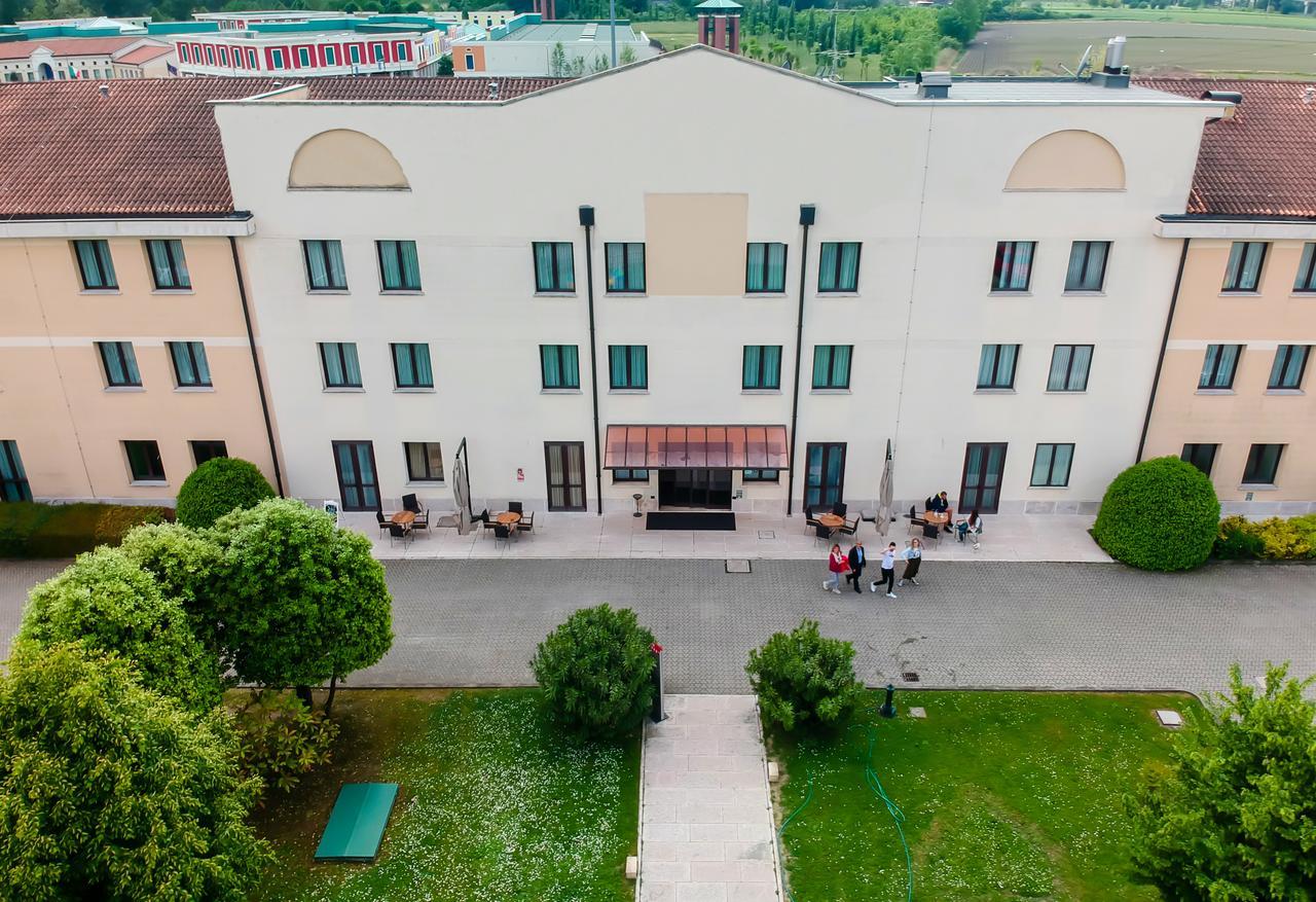 Una Hotels Occhiobello Zewnętrze zdjęcie