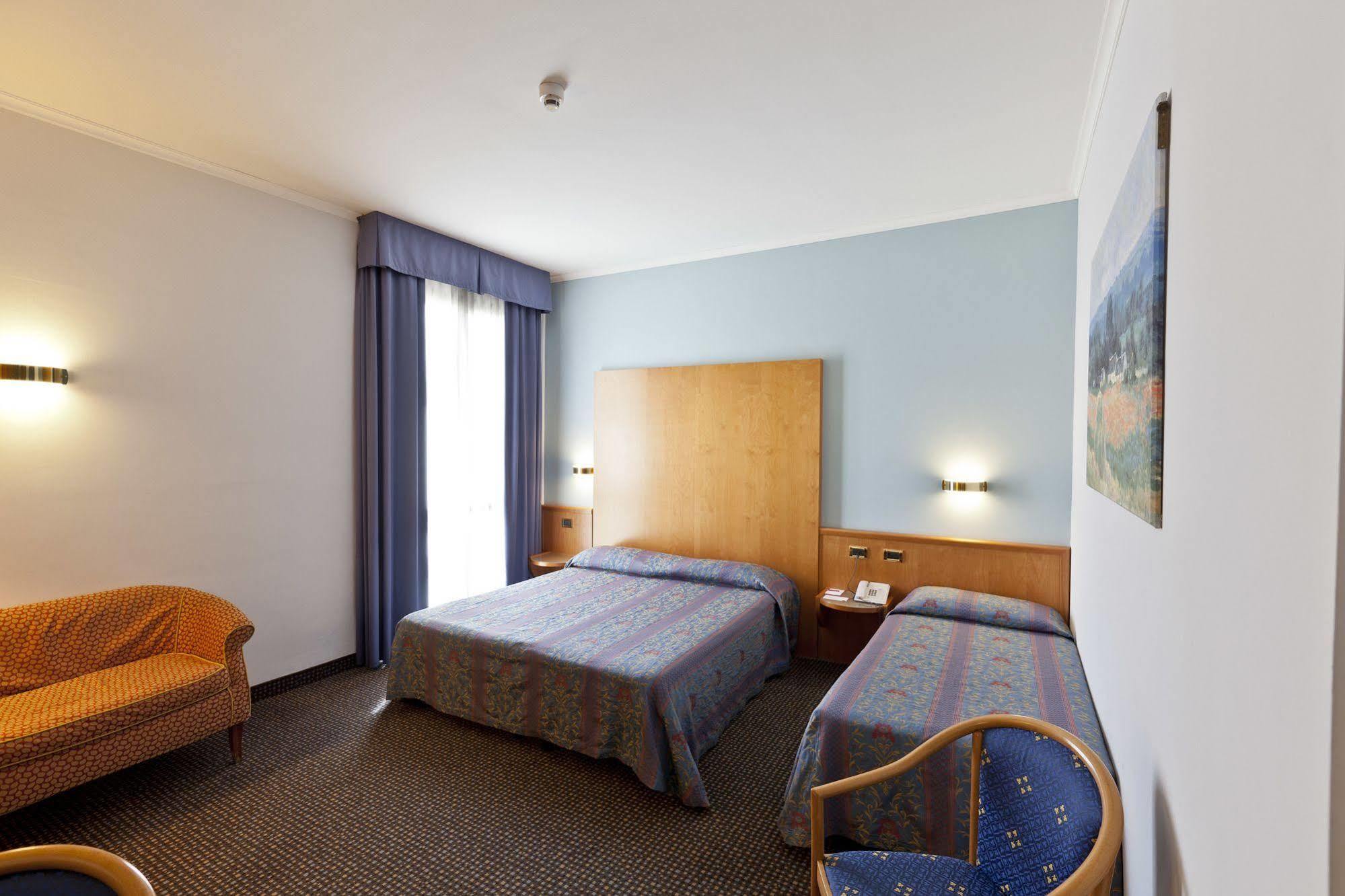 Una Hotels Occhiobello Zewnętrze zdjęcie