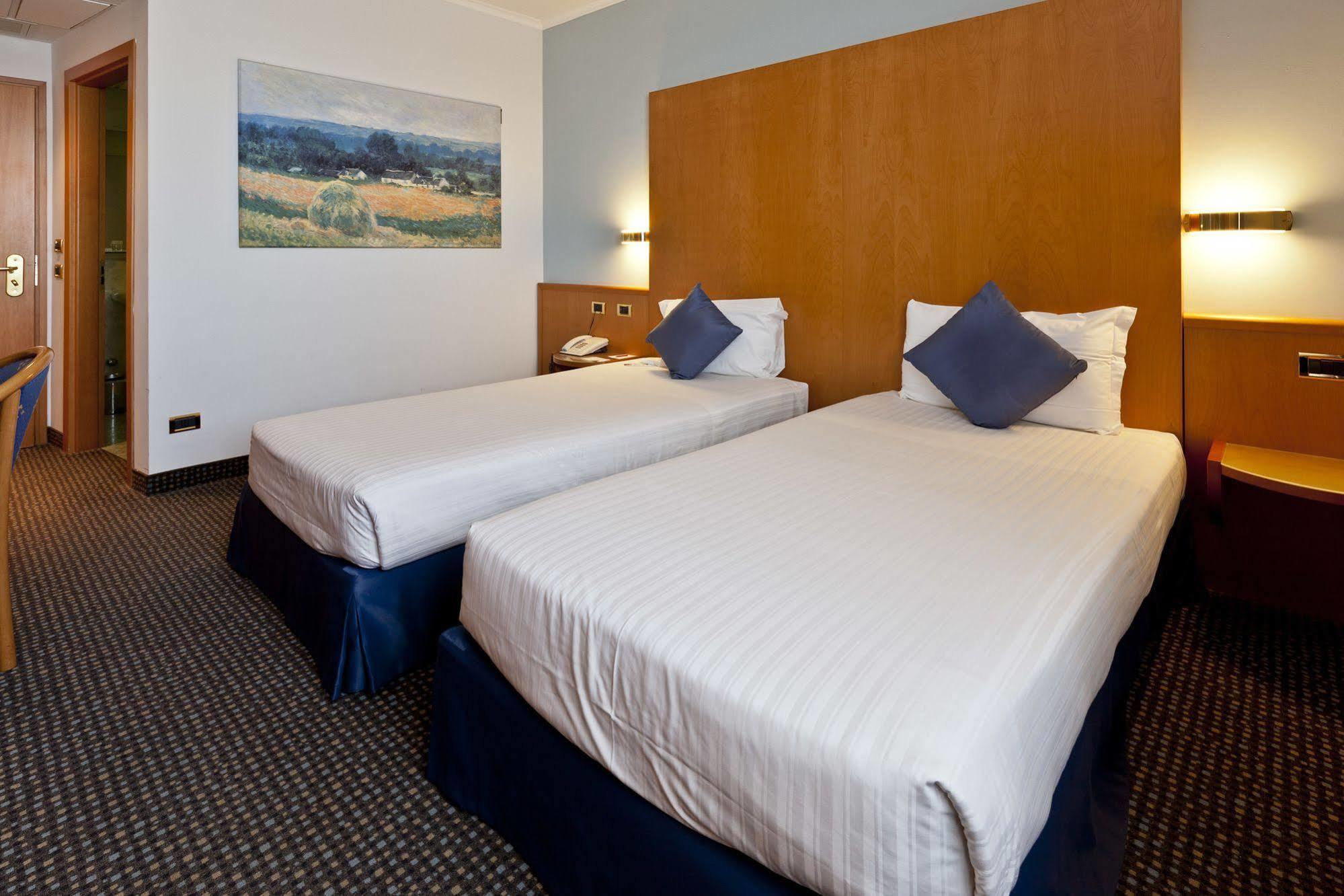 Una Hotels Occhiobello Zewnętrze zdjęcie