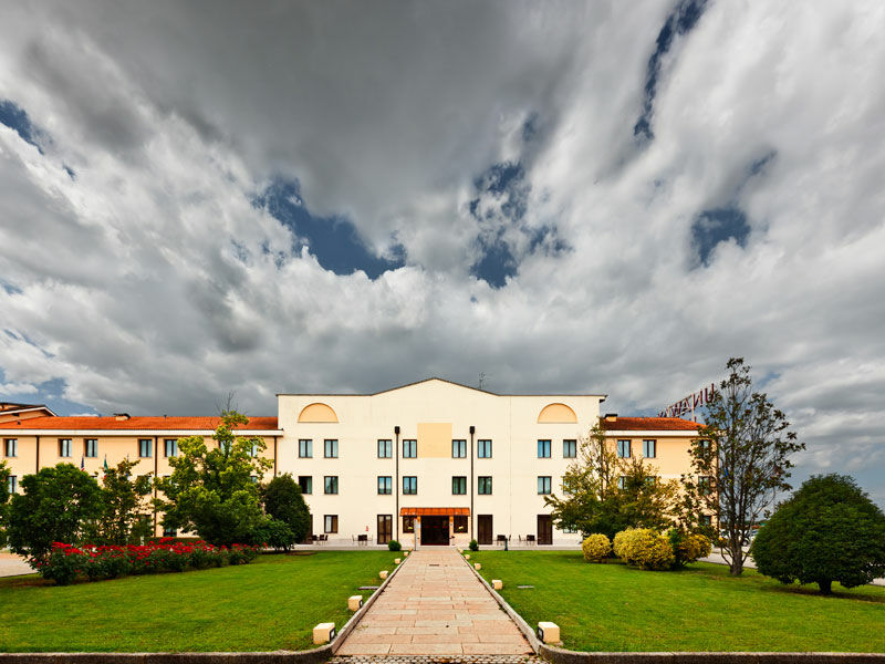 Una Hotels Occhiobello Zewnętrze zdjęcie